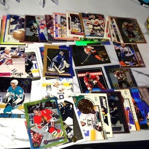 VINTAGE NHL CARDS - 12 Card Mystery Bundle